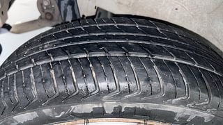 Used 2013 Maruti Suzuki Wagon R 1.0 [2010-2019] VXi Petrol Manual tyres RIGHT REAR TYRE TREAD VIEW