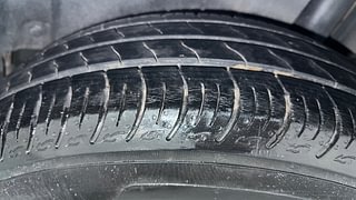 Used 2014 Maruti Suzuki Ertiga [2012-2015] Vxi Petrol Manual tyres LEFT REAR TYRE TREAD VIEW