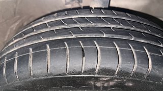 Used 2013 Maruti Suzuki Wagon R 1.0 [2010-2019] VXi Petrol + CNG (Outside Fitted) Petrol+cng Manual tyres RIGHT FRONT TYRE TREAD VIEW