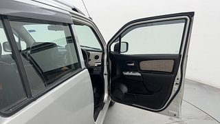 Used 2013 Maruti Suzuki Wagon R 1.0 [2010-2019] VXi Petrol + CNG (Outside Fitted) Petrol+cng Manual interior RIGHT FRONT DOOR OPEN VIEW