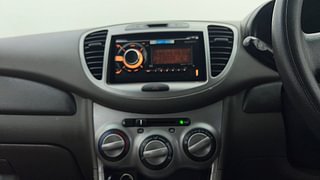 Used 2016 Hyundai i10 magna 1.1 Petrol Manual interior MUSIC SYSTEM & AC CONTROL VIEW