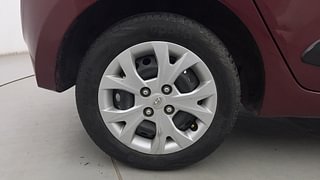 Used 2014 Hyundai Grand i10 [2013-2017] Magna 1.2 Kappa VTVT Petrol Manual tyres RIGHT REAR TYRE RIM VIEW