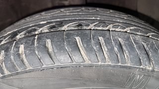 Used 2014 Hyundai Grand i10 [2013-2017] Magna 1.2 Kappa VTVT Petrol Manual tyres RIGHT FRONT TYRE TREAD VIEW