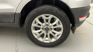 Used 2014 Ford EcoSport [2013-2015] Titanium 1.5L Ti-VCT AT Petrol Automatic tyres LEFT REAR TYRE RIM VIEW