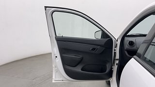 Used 2018 Renault Kwid [2015-2019] 1.0 RXT AMT Opt Petrol Automatic interior LEFT FRONT DOOR OPEN VIEW