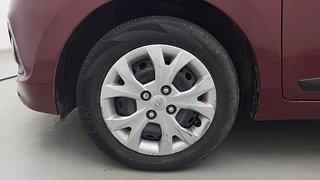 Used 2014 Hyundai Grand i10 [2013-2017] Magna 1.2 Kappa VTVT Petrol Manual tyres LEFT FRONT TYRE RIM VIEW