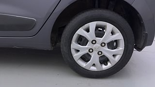 Used 2015 Hyundai Grand i10 [2013-2017] Sportz 1.2 Kappa VTVT Petrol Manual tyres LEFT REAR TYRE RIM VIEW