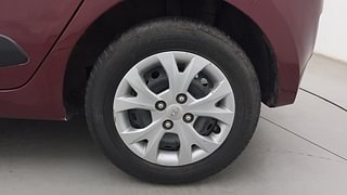 Used 2014 Hyundai Grand i10 [2013-2017] Magna 1.2 Kappa VTVT Petrol Manual tyres LEFT REAR TYRE RIM VIEW