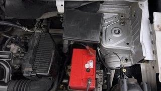 Used 2018 Renault Kwid [2015-2019] 1.0 RXT AMT Opt Petrol Automatic engine ENGINE LEFT SIDE VIEW