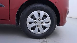 Used 2012 Hyundai i10 [2010-2016] Magna 1.2 Petrol Petrol Manual tyres RIGHT FRONT TYRE RIM VIEW