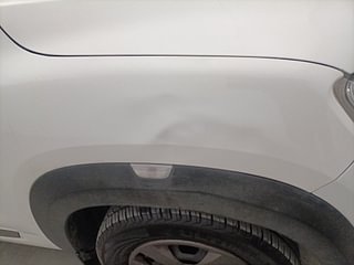 Used 2018 Renault Kwid [2015-2019] 1.0 RXT AMT Opt Petrol Automatic dents MINOR DENT