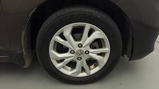 Used 2019 honda Amaze 1.2 VX CVT i-VTEC Petrol Automatic tyres RIGHT FRONT TYRE RIM VIEW