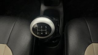 Used 2015 Maruti Suzuki Wagon R 1.0 [2010-2019] VXi Petrol Manual interior GEAR  KNOB VIEW