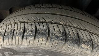 Used 2018 Maruti Suzuki Swift [2017-2021] ZXi AMT Petrol Automatic tyres LEFT REAR TYRE TREAD VIEW