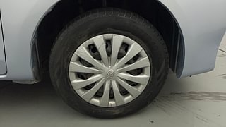 Used 2011 Toyota Etios Liva [2010-2017] G Petrol Manual tyres RIGHT FRONT TYRE RIM VIEW