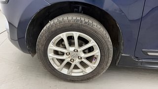 Used 2018 Maruti Suzuki Swift [2017-2021] ZXi AMT Petrol Automatic tyres LEFT FRONT TYRE RIM VIEW