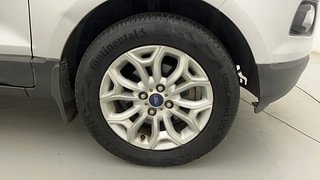 Used 2014 Ford EcoSport [2013-2015] Titanium 1.5L Ti-VCT AT Petrol Automatic tyres RIGHT FRONT TYRE RIM VIEW