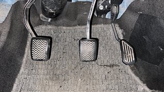 Used 2011 Toyota Etios Liva [2010-2017] G Petrol Manual interior PEDALS VIEW