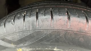 Used 2018 Maruti Suzuki Baleno [2015-2019] Alpha AT Petrol Petrol Automatic tyres RIGHT FRONT TYRE TREAD VIEW