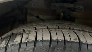 Used 2015 Maruti Suzuki Ertiga [2012-2015] ZDi Diesel Manual tyres LEFT FRONT TYRE TREAD VIEW