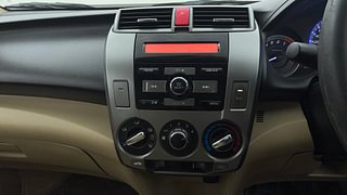 Used 2013 Honda City [2011-2014] 1.5 S MT Petrol Manual interior MUSIC SYSTEM & AC CONTROL VIEW