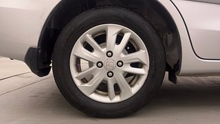 Used 2014 Honda Amaze 1.5L VX Diesel Manual tyres RIGHT REAR TYRE RIM VIEW