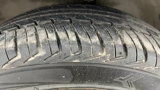 Used 2012 Maruti Suzuki Wagon R 1.0 [2010-2019] VXi Petrol Manual tyres LEFT FRONT TYRE TREAD VIEW