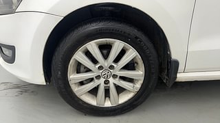 Used 2013 Volkswagen Polo [2010-2014] Highline1.2L (P) Petrol Manual tyres LEFT FRONT TYRE RIM VIEW