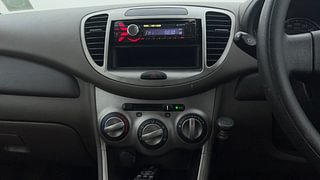 Used 2013 Hyundai i10 magna 1.1 Petrol Manual interior MUSIC SYSTEM & AC CONTROL VIEW