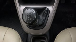 Used 2014 Hyundai i10 magna 1.1 Petrol Manual interior GEAR  KNOB VIEW