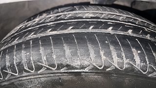 Used 2014 Honda Amaze [2013-2016] 1.2 S i-VTEC Petrol Manual tyres RIGHT FRONT TYRE TREAD VIEW