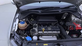Used 2015 volkswagen Vento 1.6L Highline Petrol Petrol Manual engine ENGINE RIGHT SIDE HINGE & APRON VIEW