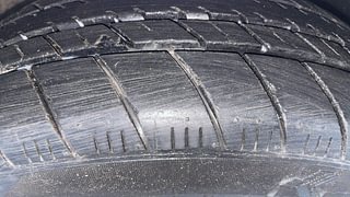 Used 2015 volkswagen Vento 1.6L Highline Petrol Petrol Manual tyres RIGHT FRONT TYRE TREAD VIEW