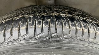 Used 2012 Maruti Suzuki Wagon R 1.0 [2010-2019] VXi Petrol Manual tyres RIGHT FRONT TYRE TREAD VIEW