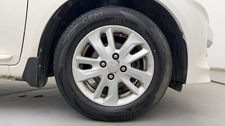 Used 2014 Honda Amaze 1.5L VX Diesel Manual tyres RIGHT FRONT TYRE RIM VIEW