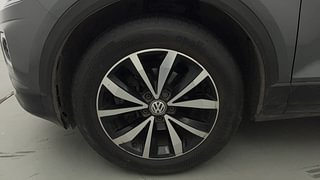 Used 2020 Volkswagen T-Roc [2019-2021] 1.5 TSI DSG Petrol Automatic tyres LEFT FRONT TYRE RIM VIEW