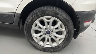 Used 2017 Ford EcoSport [2015-2017] Titanium 1.5L Ti-VCT AT Petrol Automatic tyres LEFT REAR TYRE RIM VIEW
