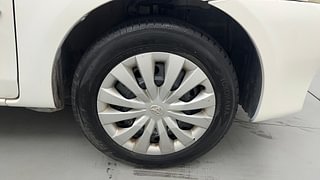 Used 2013 Toyota Etios [2010-2017] G Petrol Manual tyres RIGHT FRONT TYRE RIM VIEW