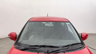 Used 2016 Maruti Suzuki Swift [2011-2017] VXi Petrol Manual exterior FRONT WINDSHIELD VIEW