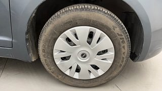 Used 2010 Maruti Suzuki Swift [2007-2011] VXi Petrol Manual tyres RIGHT FRONT TYRE RIM VIEW