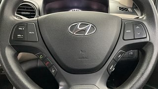 Used 2019 Hyundai Grand i10 [2017-2020] Sportz 1.2 Kappa VTVT CNG (Outside Fitted) Petrol+cng Manual top_features Steering mounted controls