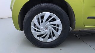 Used 2018 Datsun Redi-GO [2015-2019] T(O) 1.0 AMT Petrol Automatic tyres LEFT FRONT TYRE RIM VIEW