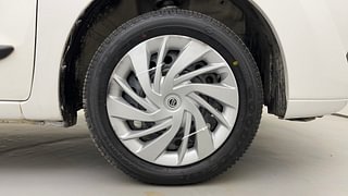 Used 2012 Maruti Suzuki Wagon R 1.0 [2010-2019] VXi Petrol Manual tyres RIGHT FRONT TYRE RIM VIEW