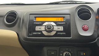 Used 2015 Honda Brio [2011-2016] S MT Petrol Manual top_features Integrated (in-dash) music system