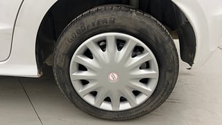 Used 2016 Ford Figo [2015-2019] Trend 1.2 Ti-VCT Petrol Manual tyres LEFT REAR TYRE RIM VIEW