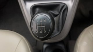 Used 2011 Hyundai i10 [2010-2016] Magna 1.2 Petrol Petrol Manual interior GEAR  KNOB VIEW