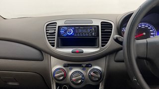 Used 2011 Hyundai i10 [2010-2016] Magna 1.2 Petrol Petrol Manual interior MUSIC SYSTEM & AC CONTROL VIEW