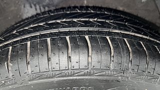 Used 2012 Hyundai i20 [2012-2014] Magna (O) 1.2 Petrol Manual tyres LEFT REAR TYRE TREAD VIEW