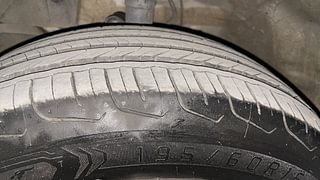 Used 2021 Honda WR-V i-DTEC SV Diesel Manual tyres LEFT FRONT TYRE TREAD VIEW