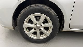 Used 2012 Nissan Sunny [2011-2014] XV Petrol Manual tyres LEFT FRONT TYRE RIM VIEW